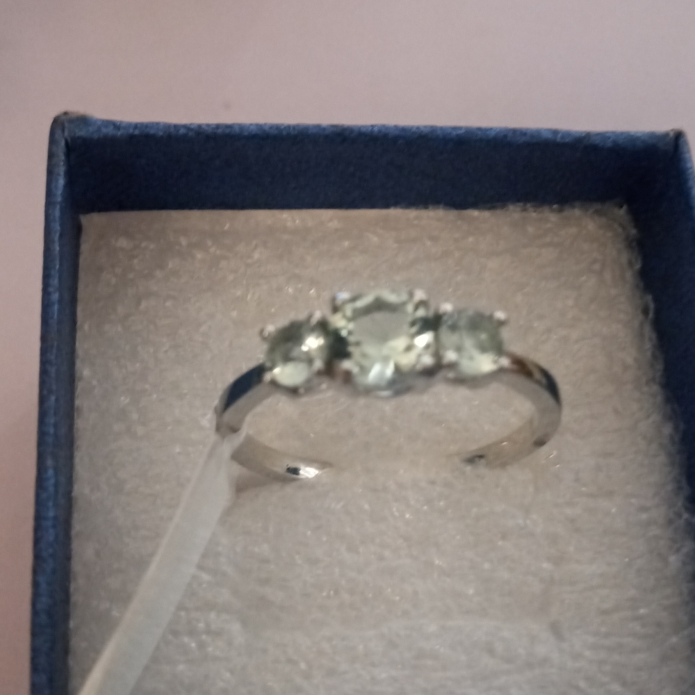 ONE DAY🔥TRILOGY RING NWT